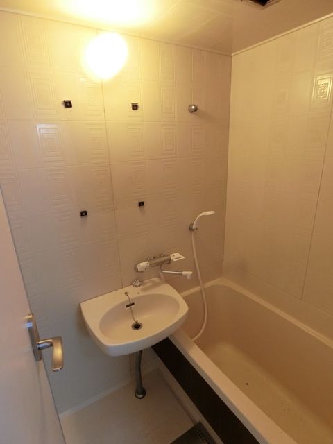 バス・シャワールーム　☆バス☆