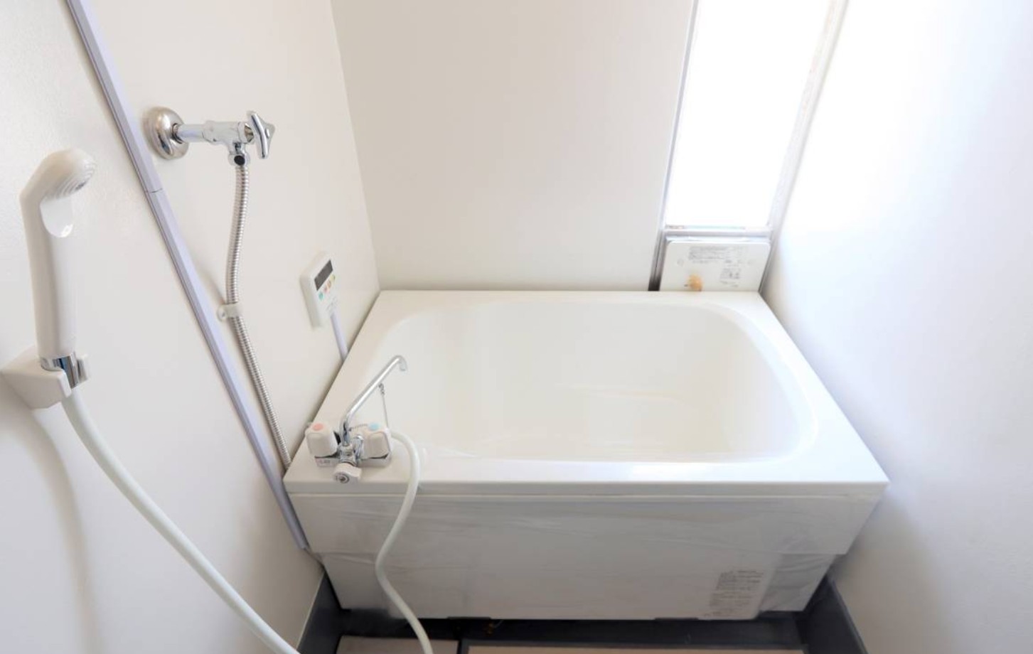 バス・シャワールーム　同タイプ写真です