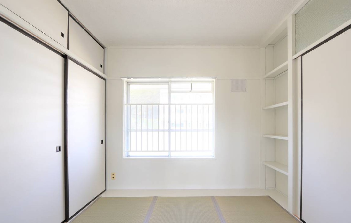 居室・リビング　同タイプ写真です