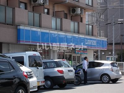 コンビニ　ローソン 草津綾羽高校前店（コンビニ）まで237m