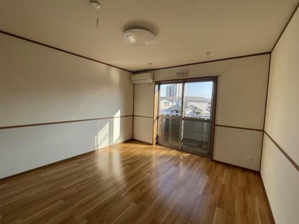 居室・リビング　南面採光