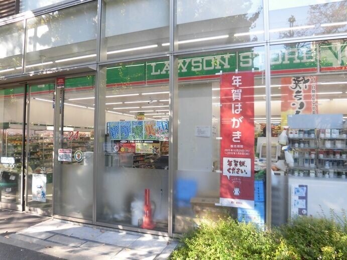 コンビニ　ローソンストア100新宿文化センター前店（コンビニ）まで248m