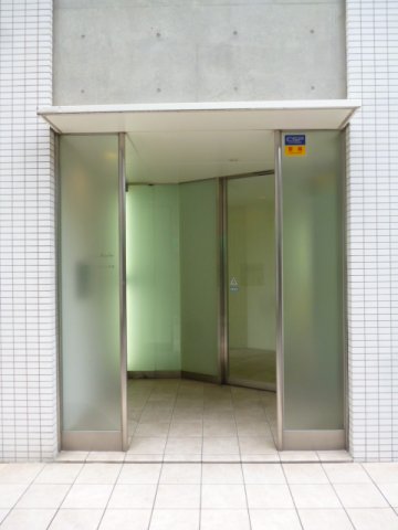 エントランス　エントランス