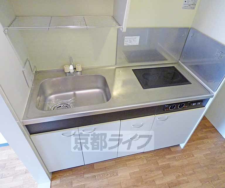 キッチン　キッチンです。