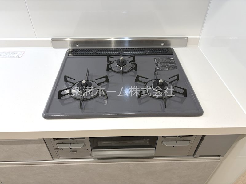 その他　3口ガスシステムキッチン♪