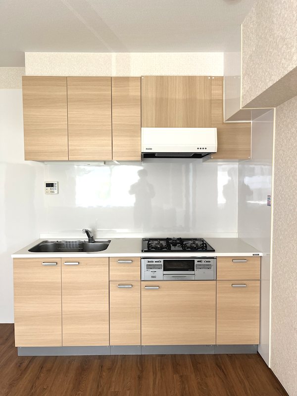 キッチン　広々使える快適な調理スペースです♪