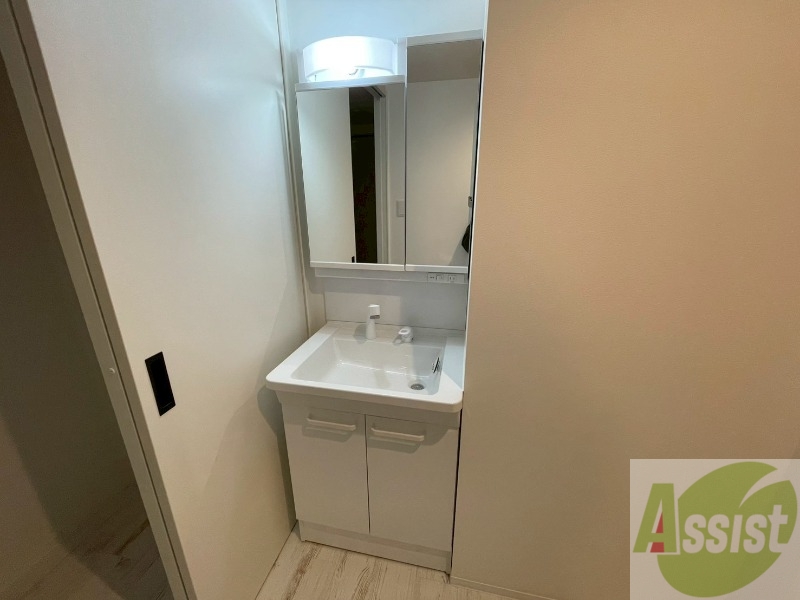 洗面設備　シャンプードレッサーで身支度もラクラクです！