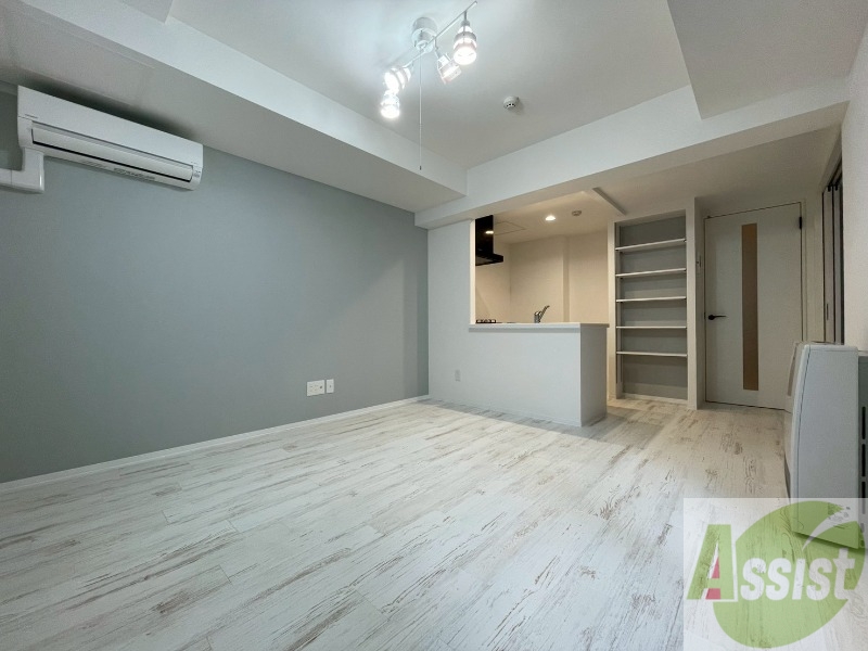 居室・リビング　エアコン付きで快適なリビングになっております！