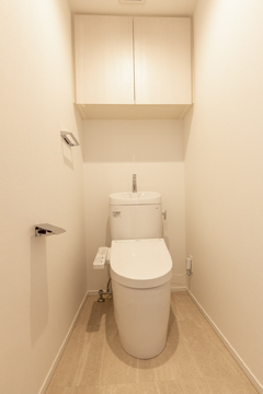 トイレ　嬉しい温水洗浄便座♪