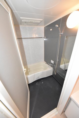 バス・シャワールーム　現状有姿