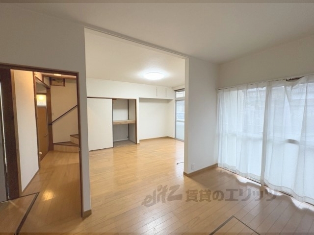 居室・リビング　リビング