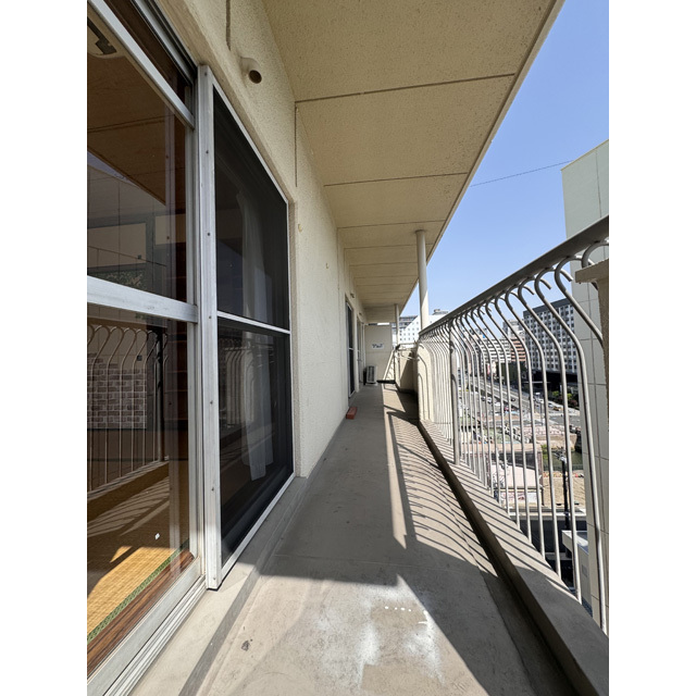 バルコニー　バルコニー