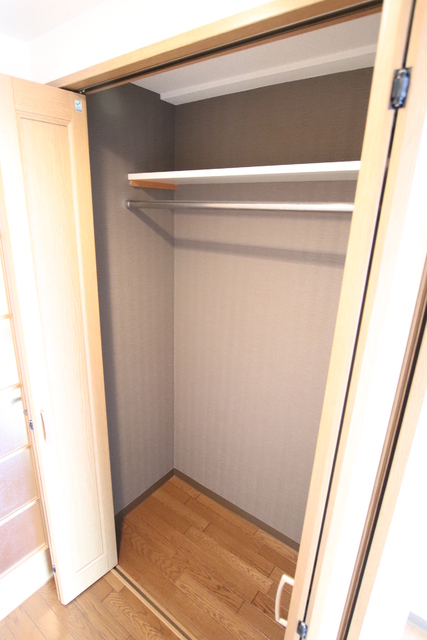 収納　洋室　収納