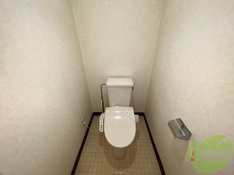 トイレ　トイレは便利なウォッシュレット機能付きになります。