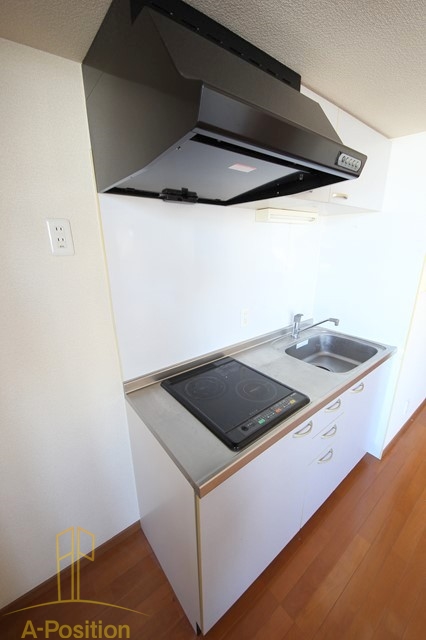 キッチン　K・H・E（ケーエイチイー）