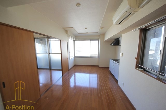 居室・リビング　K・H・E（ケーエイチイー）