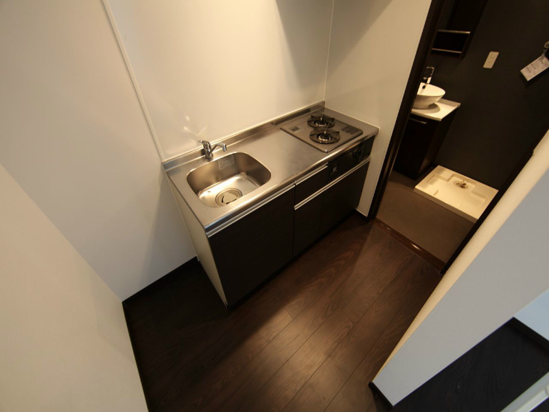 キッチン　システムキッチン（ガス2口）冷蔵庫・レンジご用意できます