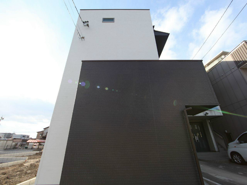 建物外観　外観　デザイナーズ　光インターネット無料