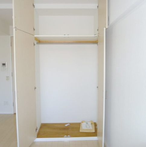 収納　エルヴィエントアース大森山王