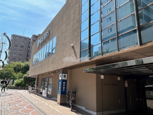 銀行　横浜銀行阪東橋支店（銀行）まで635m