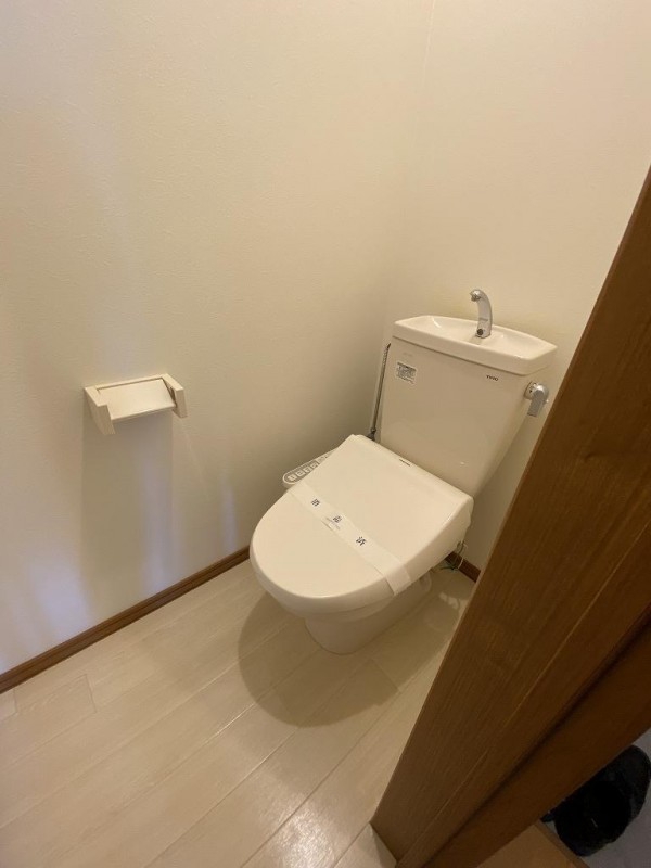 トイレ　トイレ