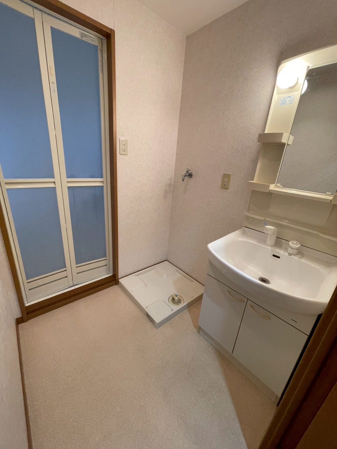 洗面設備　洗面所・室内洗濯機置き場