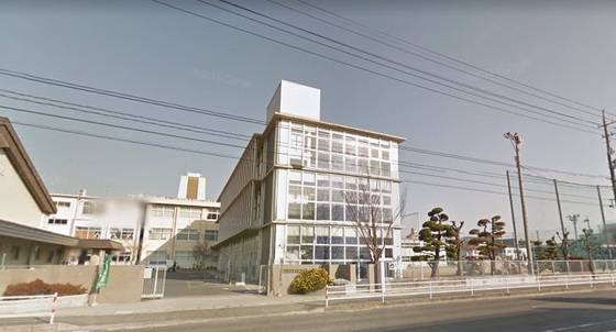 小学校　岡山市立西小学校（小学校）まで745m