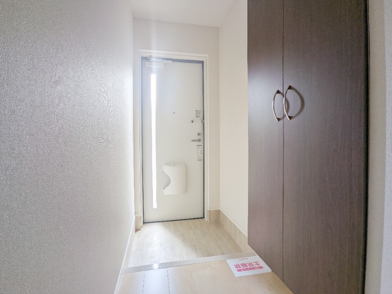 玄関　図面と現状に相違がある場合には現状を優先