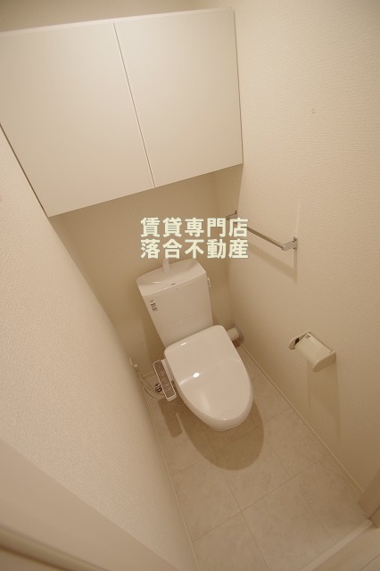 トイレ　温水洗浄暖房便座付き