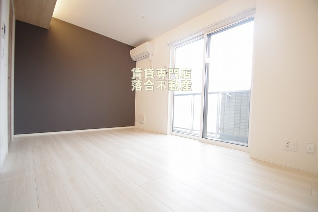 居室・リビング　明るい綺麗なお部屋♪