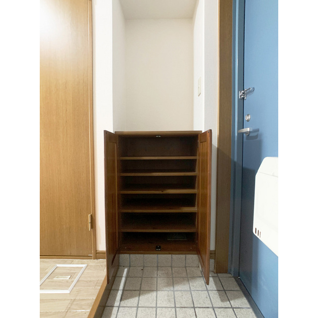 玄関　シューズボックス