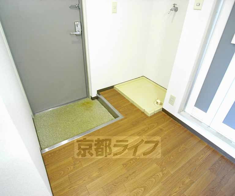 玄関　開放的な玄関です。