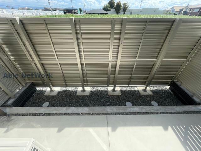 バルコニー　同型105号室