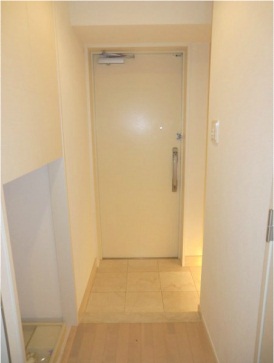 玄関　★見学予約受付中、お気軽にお問い合わせください。★