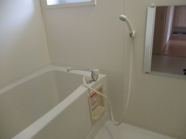 バス・シャワールーム　浴室