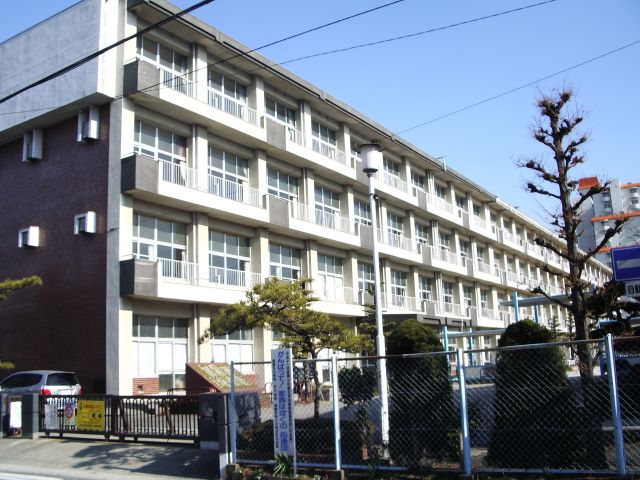 小学校　市立師勝西小学校（小学校）まで1500m
