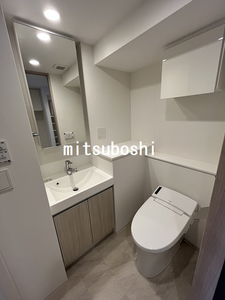 トイレ　同間取り別階写真です