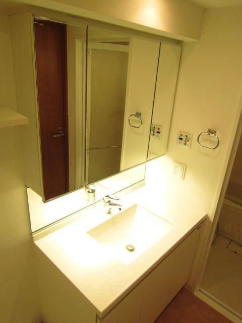 洗面設備　参考写真です