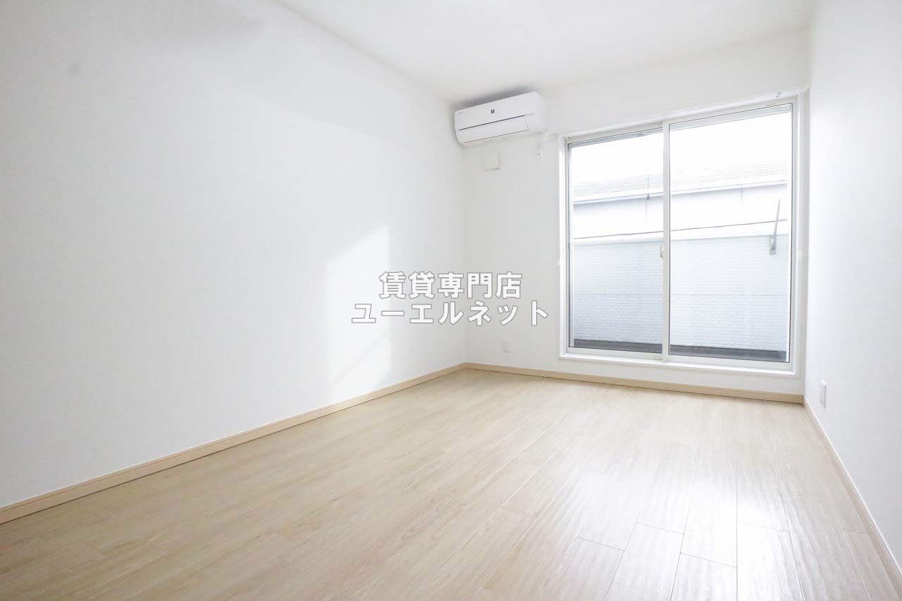 居室・リビング　ゆったりとくつろげる、落ち着きのある居室空間です