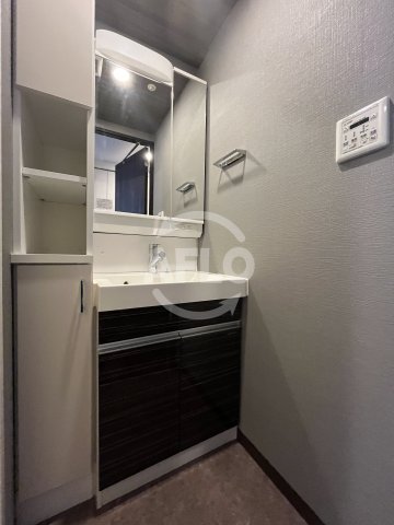 洗面設備　コンフォリア江坂広芝町　洗面台