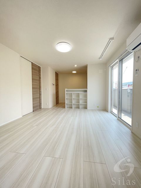 居室・リビング　同仕様