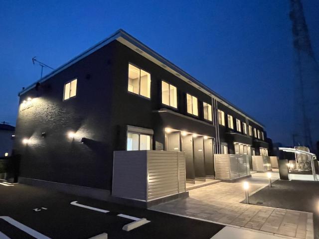 エントランス　外観写真（夜）