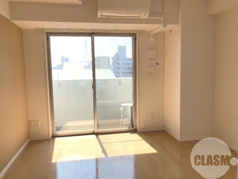 居室・リビング　明るいお部屋です♪