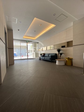 ロビー　アドバンス大阪イースト　ロビー