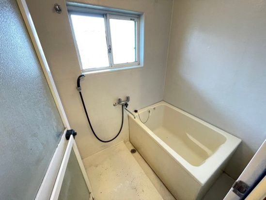 バス・シャワールーム　※原状回復前の為別部屋のお写真です