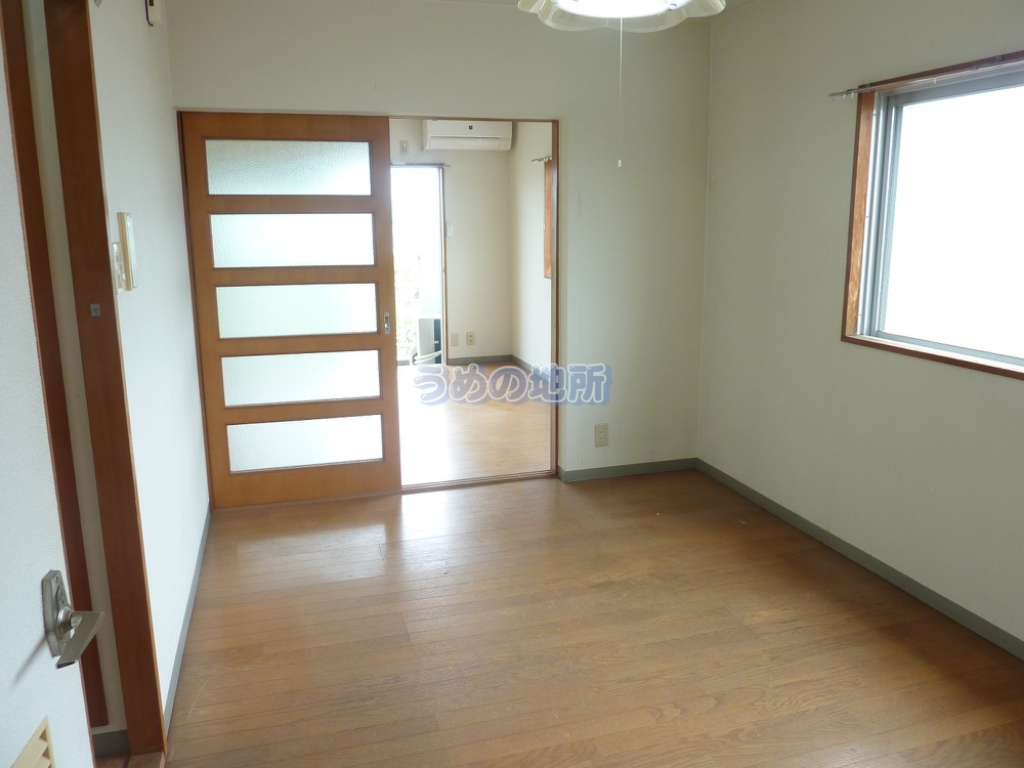 居室・リビング　P1520545ロゴ圧縮済