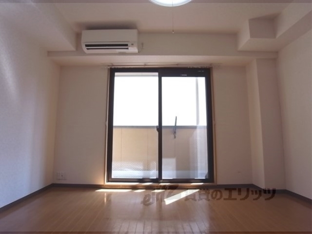 居室・リビング　キレイなお部屋です