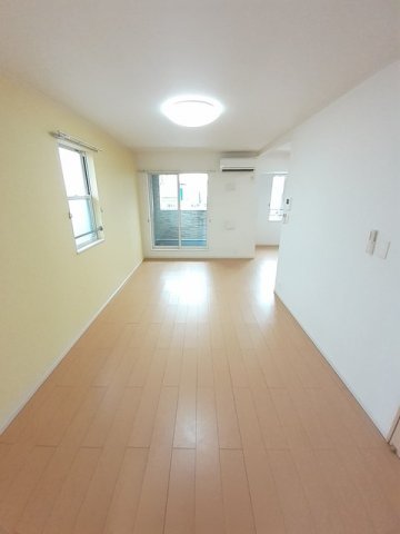 居室・リビング　使いやすいリビングです