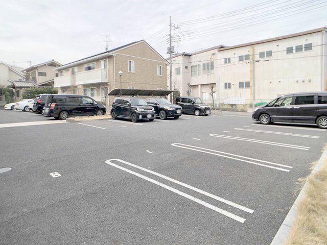 駐車場　駐車場