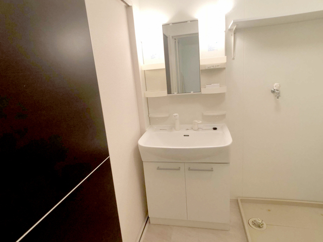 洗面設備　洗髪洗面化粧台